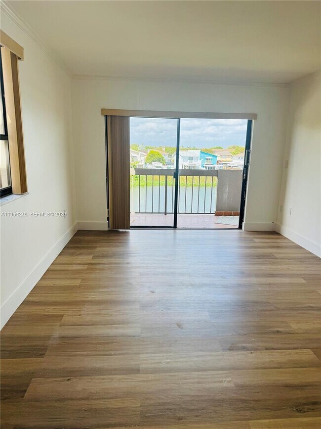 Building Photo - 1101 SW 122nd Ave