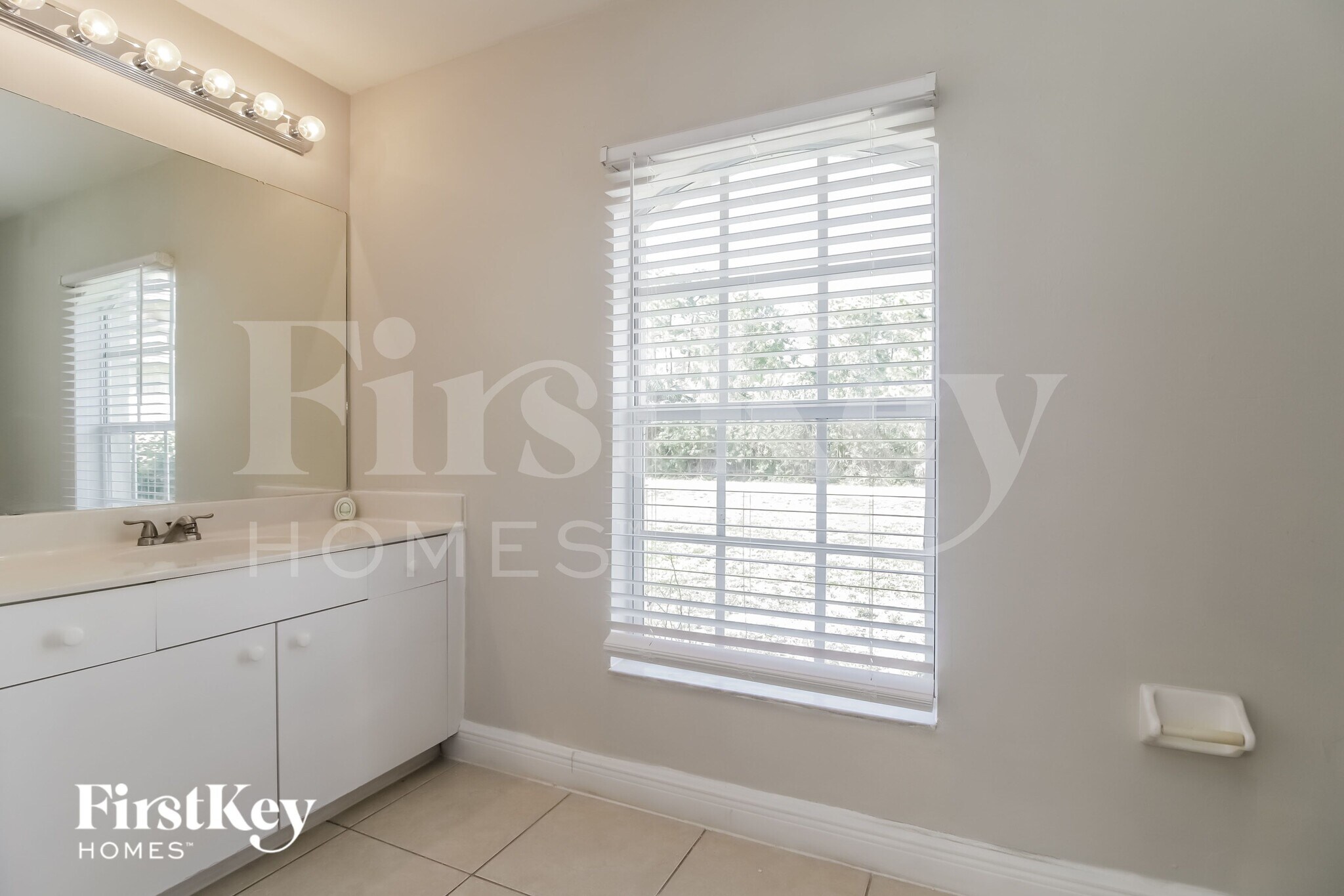 Building Photo - 3809 17th St W