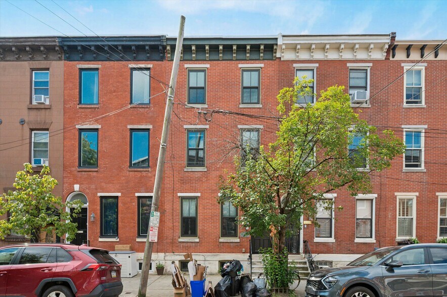 Building Photo - 1530 Christian St