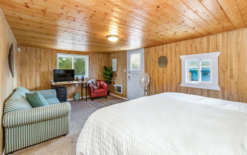 Building Photo - 7376 Birch Bay Dr