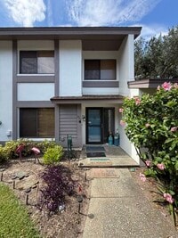 Building Photo - 1723 Cypress Trace Dr