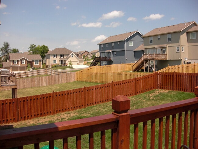 Building Photo - 4809 Broadway Terrace