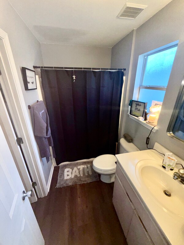 Building Photo - 2751 Bay Club Dr