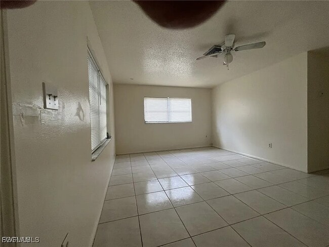 Building Photo - 138 Brooks Rd