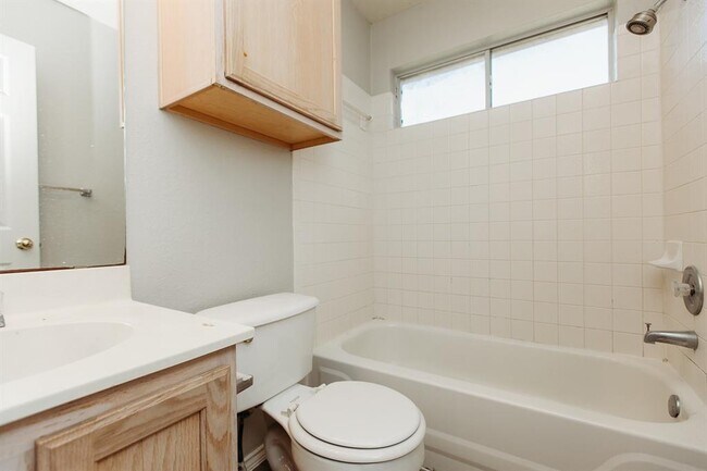 Building Photo - 3138 Jazz St