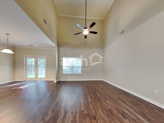 Building Photo - 26 Concordia Ct