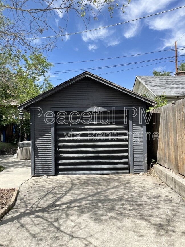 Building Photo - 1035 E 800 S