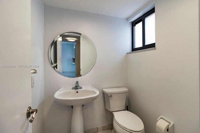 Building Photo - 3804 SW 79th Ave