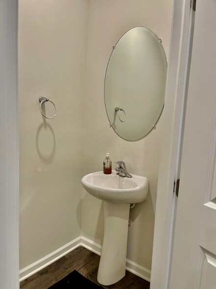 Building Photo - 78 Arlotta St