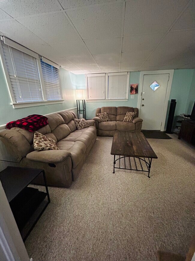 Building Photo - 1377 Scott Blvd