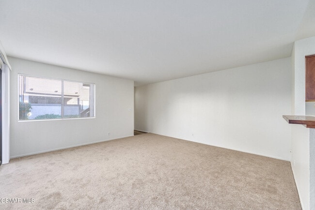 Building Photo - 150 Los Angeles Ave