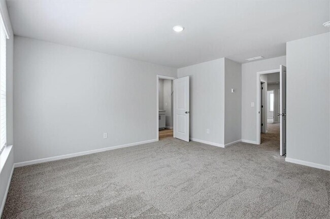 Building Photo - 2238 Ashton Dr