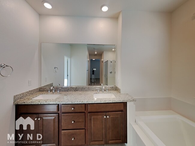 Building Photo - 2172 Brave Hawk Loop