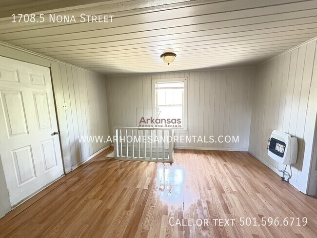 Building Photo - 1708.5 Nona St