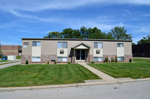 Building Photo - 604 Hillview Dr