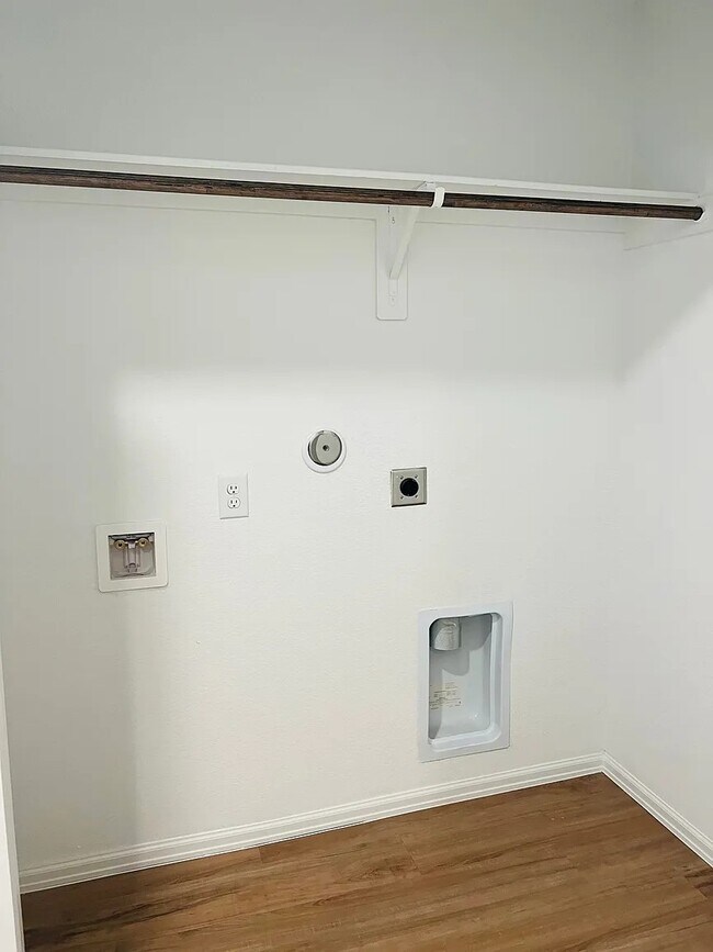 Building Photo - 26739 Paloma Blanca Dr