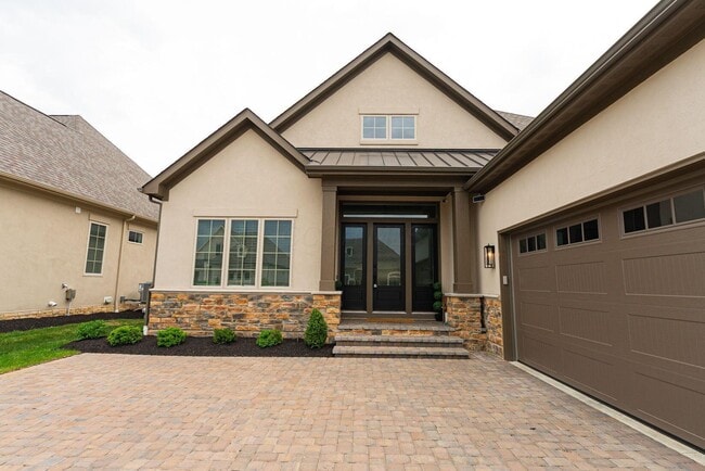 Building Photo - 6096 Deer Bluff Pl