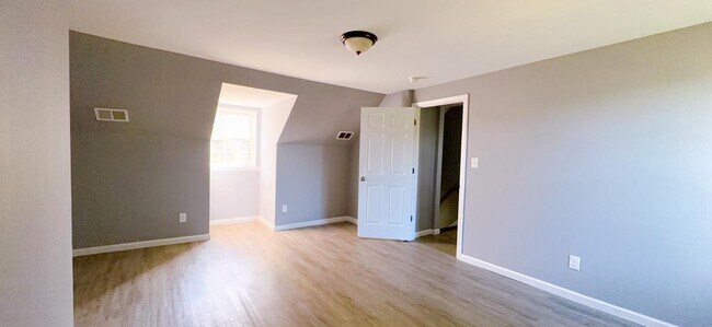 Building Photo - 601 Uhler Ave