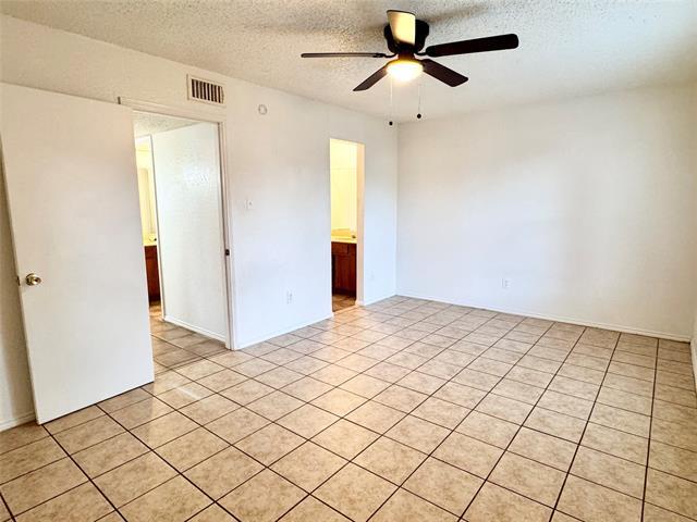 Building Photo - 3732 Hulen Park Cir