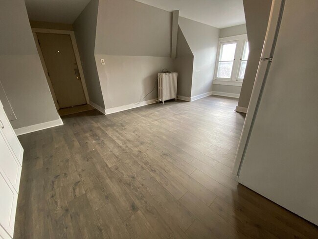 Building Photo - 342-344 Campbell Street