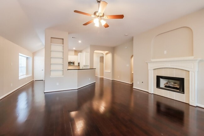 Building Photo - 1110 Bringewood Chase Dr