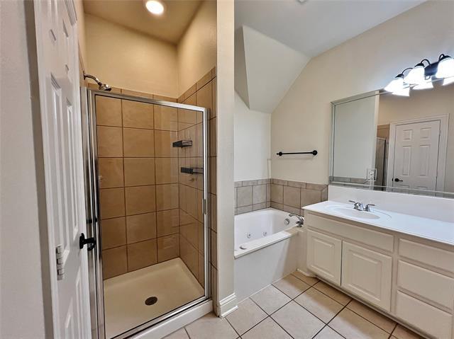 Building Photo - 5808 La Vista Dr
