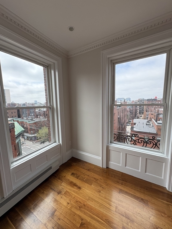 Building Photo - 483 Beacon St