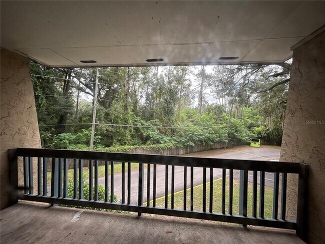 Building Photo - 2811 SW Archer Rd