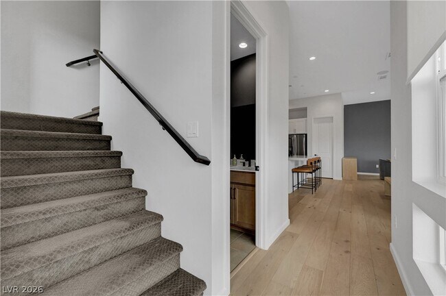 Building Photo - 3348 Esker Rdg Ave
