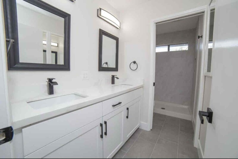 Building Photo - 841 N Fine Ave