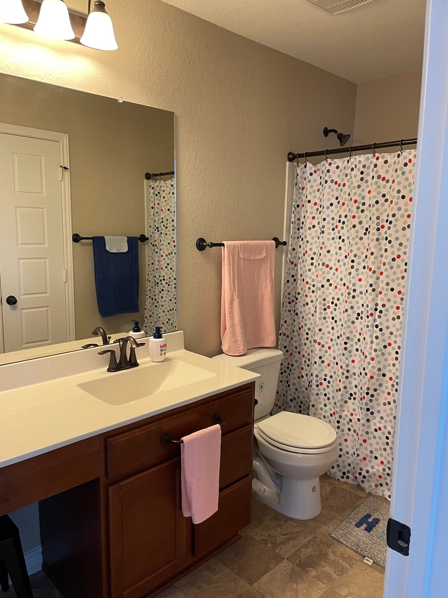 Building Photo - 9619 Pleasanton Blf