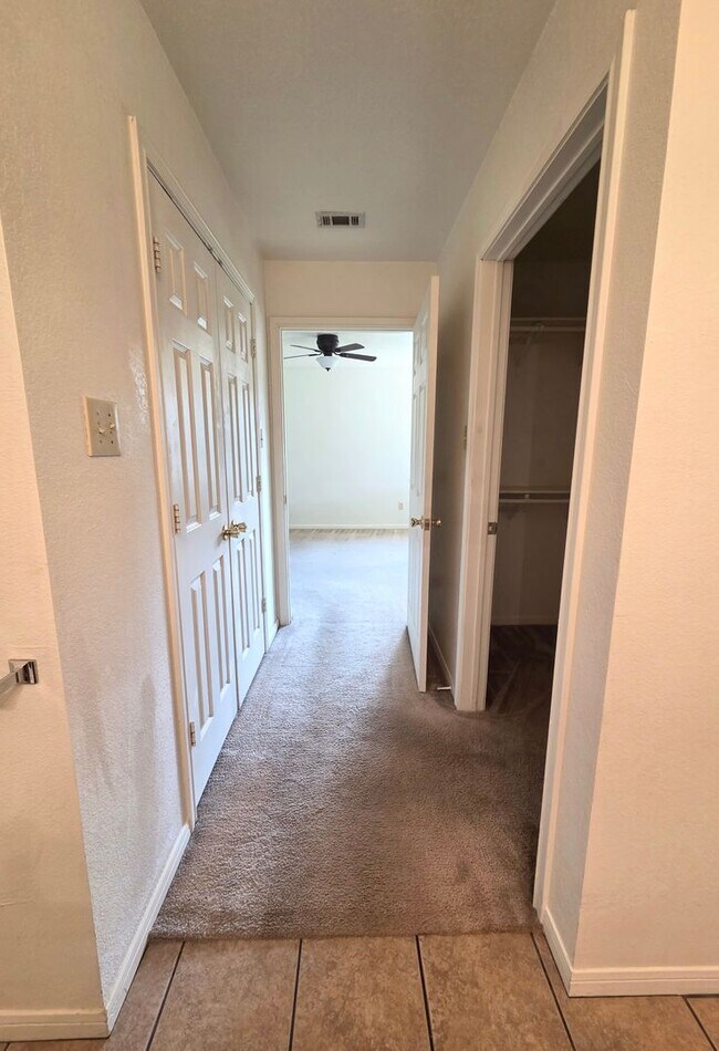 Building Photo - 3-Bed, 2-Bath Home for Rent in Kempner, TX