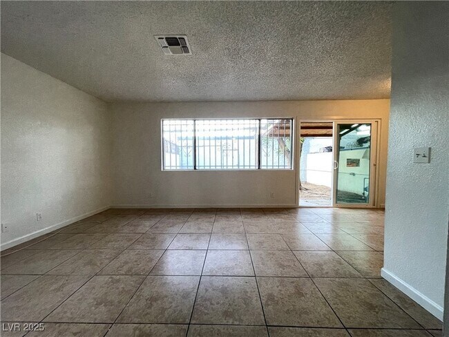 Building Photo - 4007 Danford Pl