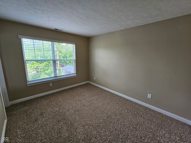 Building Photo - 415 Alden Way