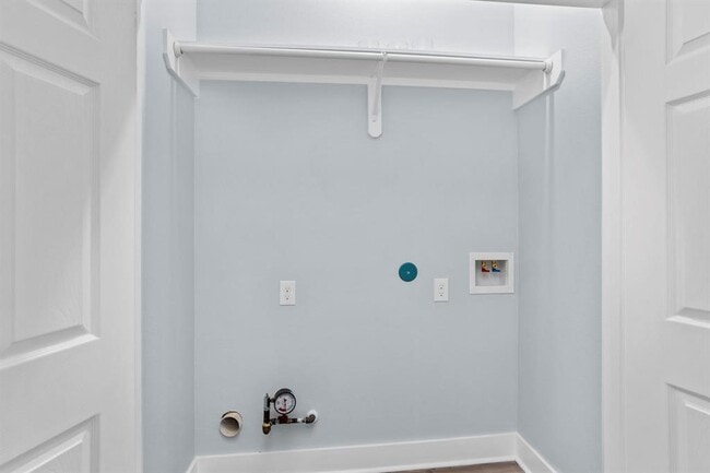 Building Photo - 1010 Junell St