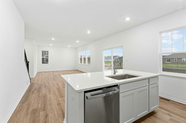 Building Photo - 10973 Green Pl