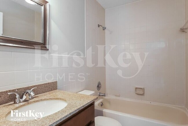 Building Photo - 8492 Buena Vista Rd