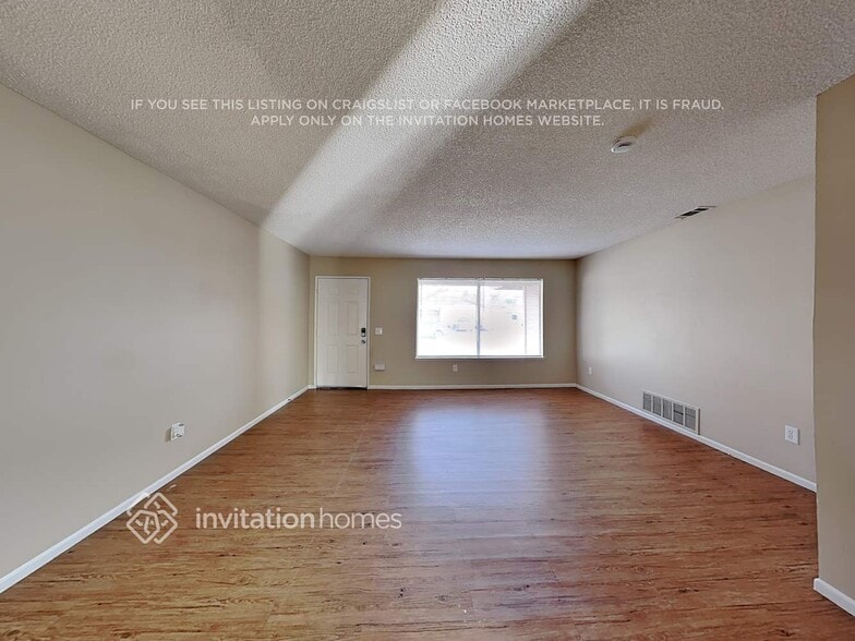 Building Photo - 271 Glenmont Ct