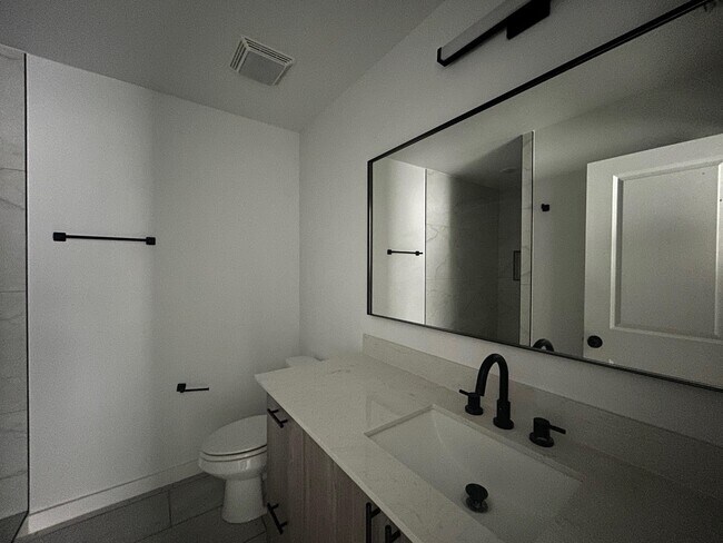 Building Photo - 8218 Casa Verde Rd