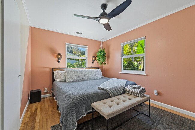 Building Photo - 1616 N N St