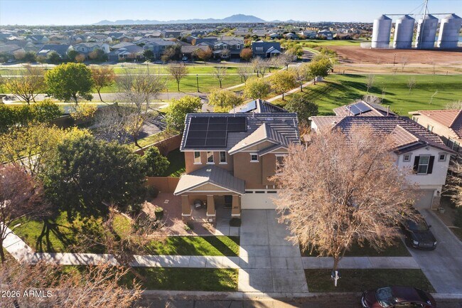 Building Photo - 3437 E Mesquite St