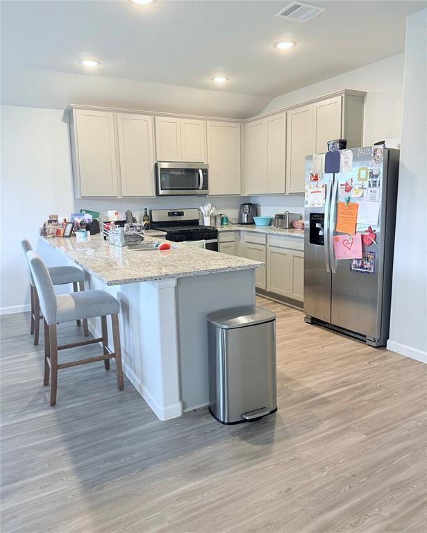 Building Photo - 811 Brookside Dr