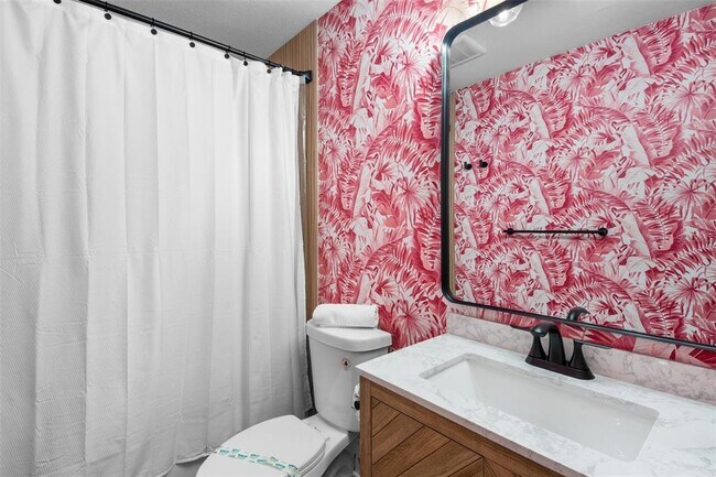 Building Photo - 442 62nd St