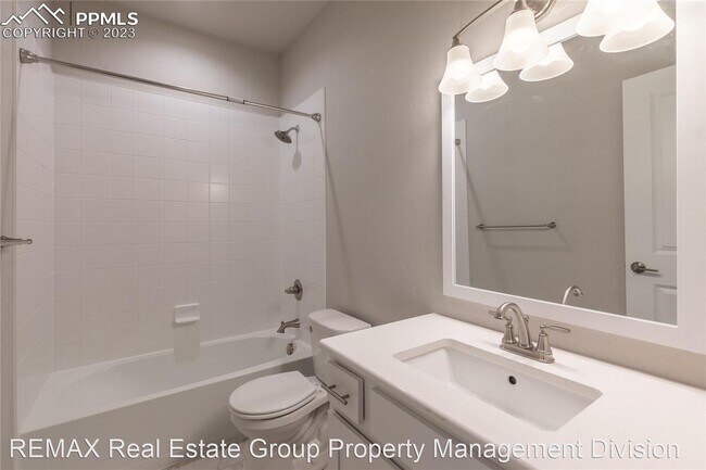 Building Photo - 3 br, 3.5 bath House - 7674 Almond Wood Lp