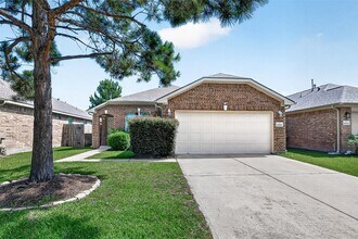Building Photo - 26810 Henson Falls Dr