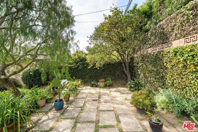 Building Photo - 7315 W 82nd St