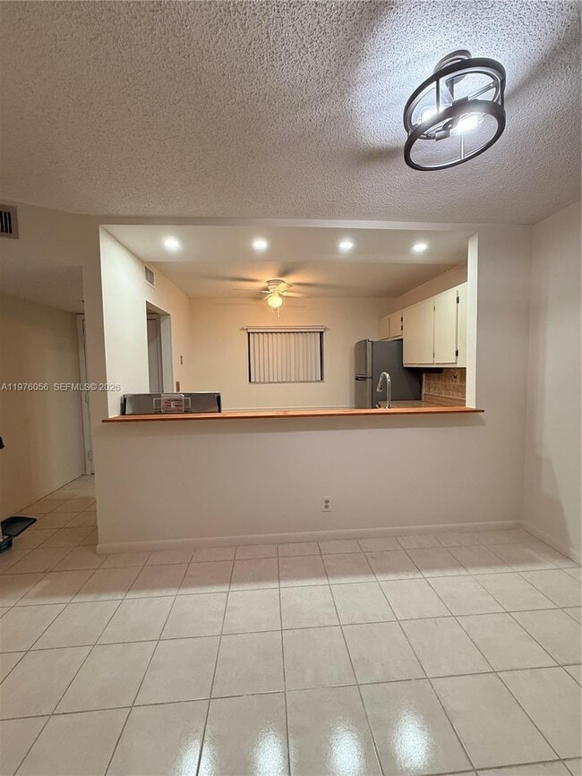 Building Photo - 5130 Las Verdes Cir