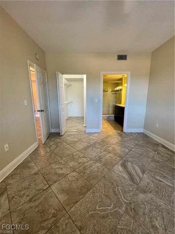 Building Photo - 6361 Aragon Way