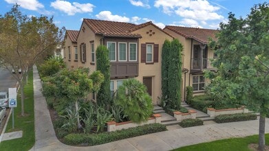 Building Photo - 72 Tulip