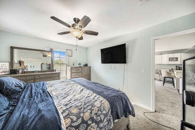 Building Photo - 10497 S Jackson Rd